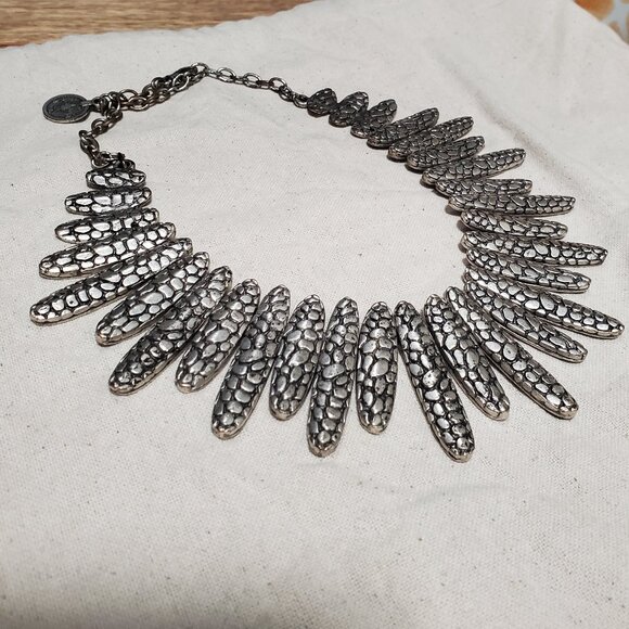 Jewelry - Silver Chunky Bib Necklace